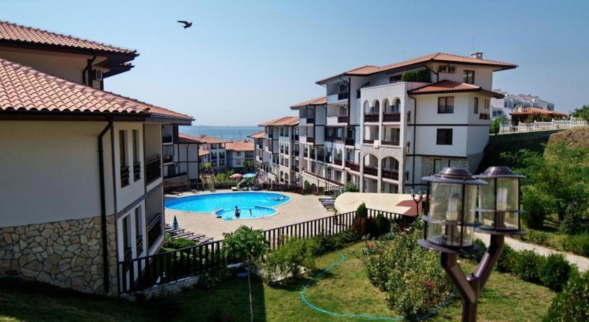 Apartment In Luxury Resort Sveti Vlas Exterior photo